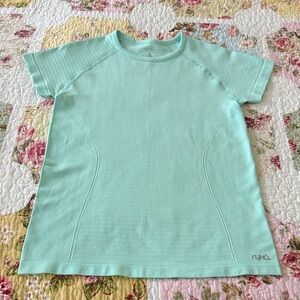Women’s Ryka Mint Green Short Sleeve Active Shirt ~ Large